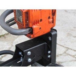 Supporto per motosega
