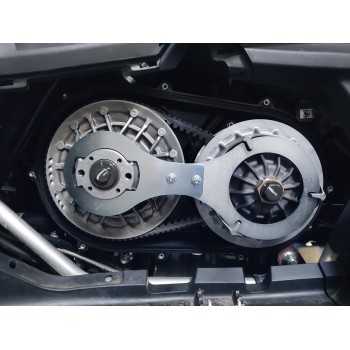 Strumento di tenuta della frizione